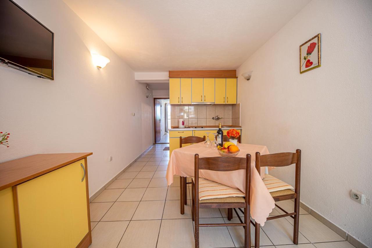 Apartment Knezevic Petrovac Exterior photo