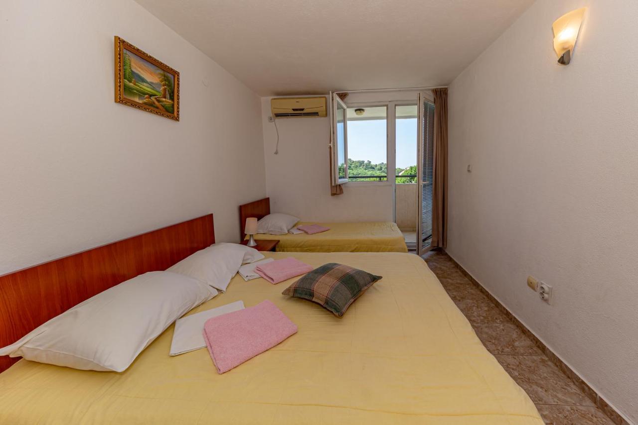 Apartment Knezevic Petrovac Exterior photo